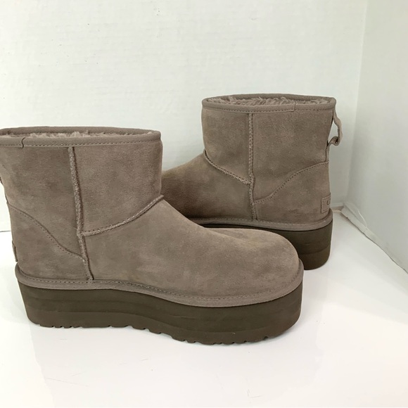 New UGG Sz 11 Classic Mini Platform Smoke Plume Gray Suede Short Boots Booties